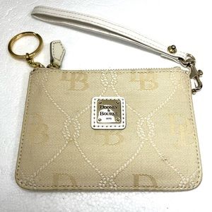 🦆 DOONEY & BOURKE DB ROPE WRISTLET COIN CREAM WHITE PURSE